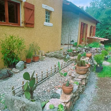 Semesterbostad Pied A Terre Dans Les Gorges De L'aveyron